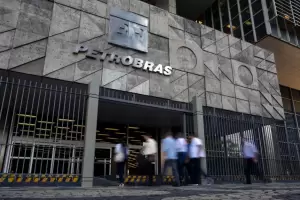 Tras las nuevas crticas de Bolsonaro, renunci el CEO de Petrobras
