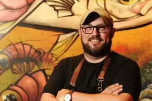 Un chef escrach a Viviana Saccone, Virginia Gallardo y a otros famosos que le pidieron comer por canje