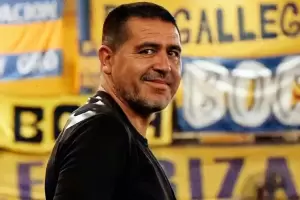 Riquelme salv a una abuela en medio de los disturbios de Gimnasia- Boca