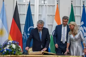 El Presidente particip de la actividad de bienvenida a los pases invitados al G7