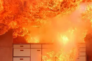 Una rotisera de Capital se incendi a causa de un cortocircuito