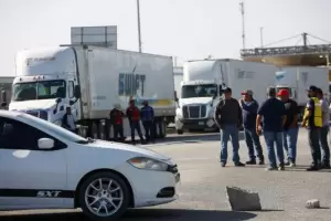Horror en EE. UU.: Hallaron a 46 migrantes muertos en un camin abandonado