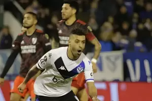 Vlez derrot 1 a 0 a River en Liniers