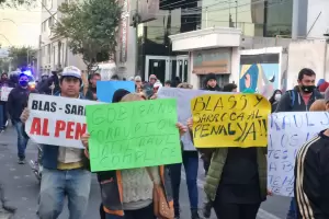 Ahorristas damnificados realizan una caminata para reclamar por su capital