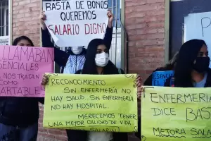 Enfermeros continuarn sus reclamos y anunciarn una asamblea permanente