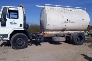 Denunciaron que no se permiti que un camin cargue agua para los aviones hidrantes