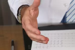 Un mdico asegur que no atender a peronistas y las redes explotaron en repudio