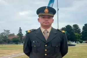 Otro bautismo violento en el Ejrcito: le rompieron la columna a un cabo y ahora lucha por su vida