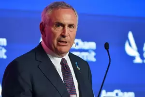 El embajador de EEUU, sobre el pedido para reducir la sobretasa del FMI: No se puede hacer una excepcin