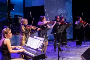 Reconocieron a la Fiesta del Poncho por cumplir con el cupo femenino en escenario