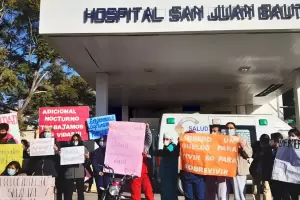 Enfermeros autoconvocados: nueva manifestacin, ahora en el "San Juan Bautista"