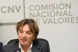 Renunci Adran Cosentino, titular de la Comisin Nacional de Valores