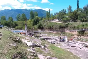 Un adolescente fue rescatado en la Cumbre de Las Lajas