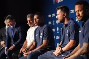 Messi lleg� a Jap�n con el PSG: "Estamos felices, ojal� sea una gran estad�a"