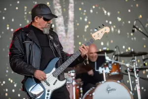 Rock en el Poncho: La Maza cautiv al pblico con su presentacin