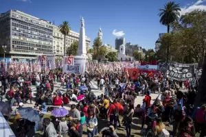 El Gobierno ratific el cierre de altas en planes sociales