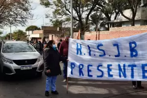 Mdicos del "San Juan Bautista" se declararon en estado de asamblea permanente