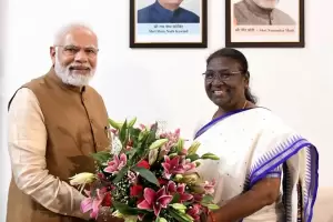 La nueva presidenta de la India es una mujer de una tribu marginada