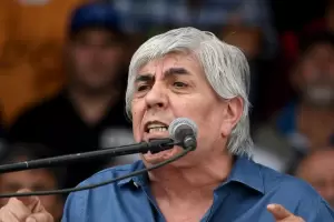 El acuerdo paritario de Moyano: un gesto indito