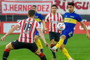 Boca va por la remontada ante Estudiantes: hora, TV y formaciones