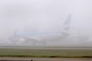 Niebla en Buenos Aires: hay demoras de vuelos en Ezeiza y Aeroparque