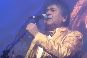 Dcima luna del Poncho: Los Palmeras alegran la noche cierre del festival