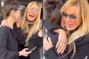 Panam se encontr con una fantica y cantaron juntas a pura emocin