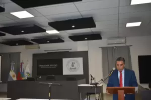 La Facultad de Derecho inaugur la Sala de Audiencias y en septiembre sera el primer juicio por jurado