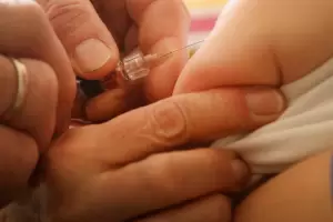 Salud confirm que la prxima semana llegan las dosis para nios de 6 meses a 3 aos