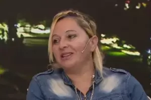 Debut como cantante Mariana Alfonzo, la mujer que se viraliz por defender planes sociales