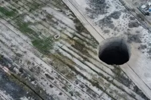 Un agujero en la tierra apareci� en Chile e investigan si es a causa de la miner�a