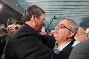 Ral Jalil felicit a Massa y le mostr apoyo, tras su asuncin: "Cuente con el pueblo de Catamarca"