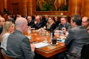 Sergio Massa inici� con su gesti�n y encabez� reuniones con economistas y su equipo