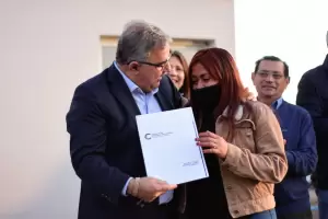 Jalil entreg viviendas a familias andalgalenses