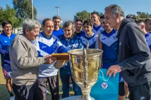 Reconocimiento de Vlez Sarsfield a Andrs "Chacho" Ayala