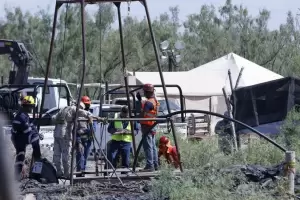 Horas de tensin en Mxico: cmo es el rescate de mineros con un dron acutico