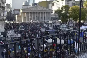 Piqueteros instalar�n carpas en Plaza de Mayo y se quedar�n hasta el jueves
