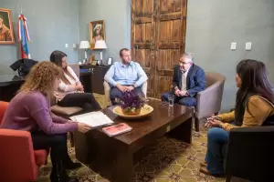 El Gobierno convocar al dilogo a los trabajadores de la salud