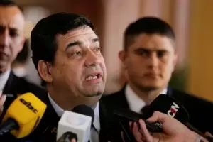 Crisis en Paraguay tras la renuncia del vicepresidente Hugo Velzquez