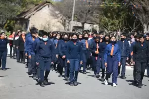 Se llev a cabo un gran desfile por los 153 aos de fundacin de Ambato en Los Varelas