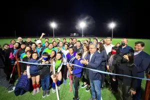 Jalil en Tinogasta, inaugur� cancha de hockey y particip� del 309� aniversario de la ciudad
