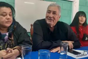 Burgos apunt a los pediatras y adelant que present una propuesta "salarial integral"