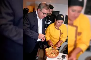 Una catamarquea fue reconocida por su "milanesa de llama" en Mar del Plata