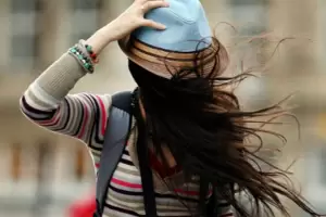 Se viene un viernes clido pero con mucho viento