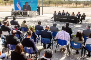 El Gobierno present el programa "Fomentar Empleo"