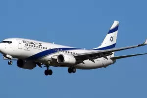 En pleno vuelo, dos pilotos se quedaron dormidos, sobrevolaron el destino y pasaron de largo