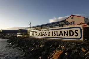 El embajador brit�nico habl�: "Los que viven en las islas decidir�n su propio futuro"