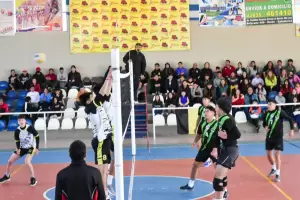 La Paz y Pomn clasificaron en Vley masculino sub 15 y sub 17