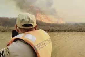 Detuvieron a tres hombres por haber quemado pastizales en las islas del Delta y Ro Paran