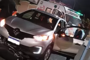 Un automvil arrastr 20 metros a una motocicleta